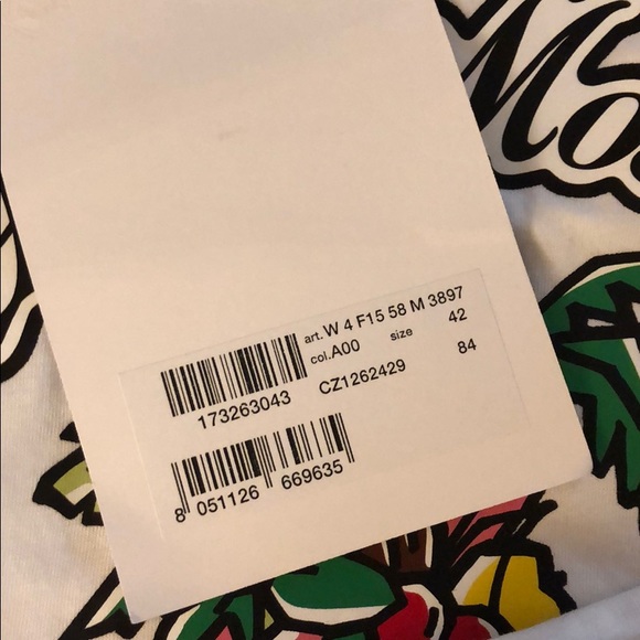 MOSCHINO T-shirt Authentic - Picture 6 of 7